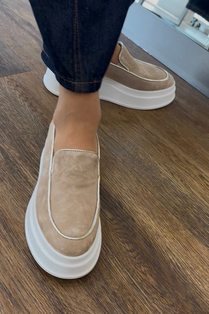 Casual Camel Suede Platform Loafer