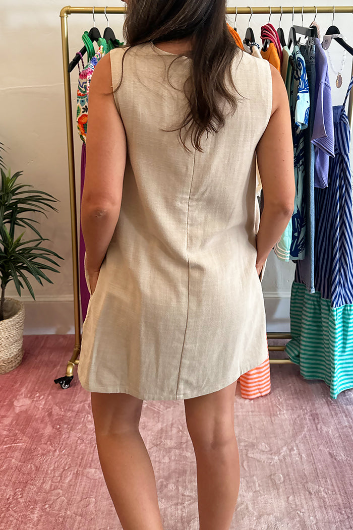Round Neck Sleeveless Wavy Color Block Shift Dress